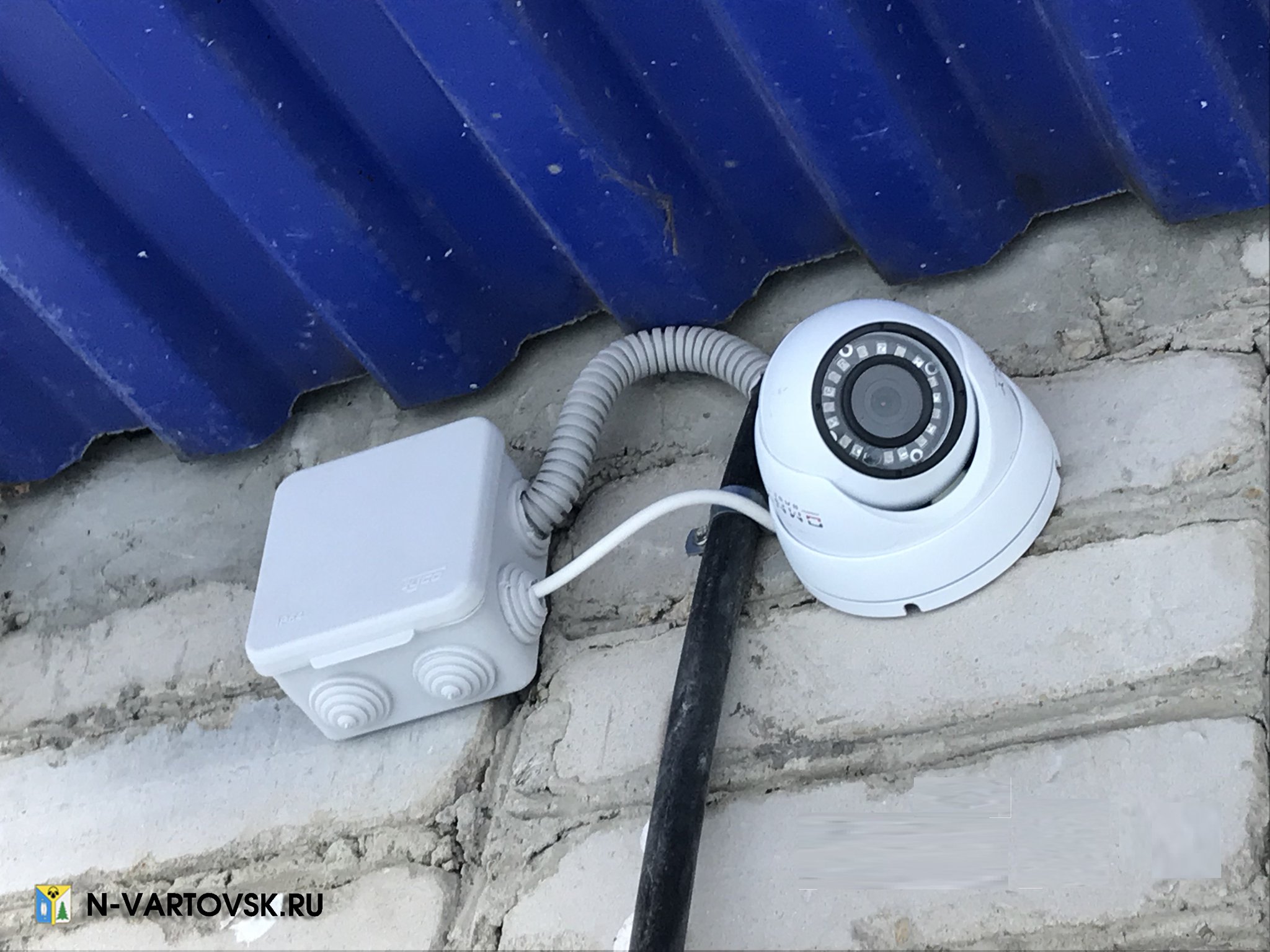 Камера видеонаблюдения в подъезд