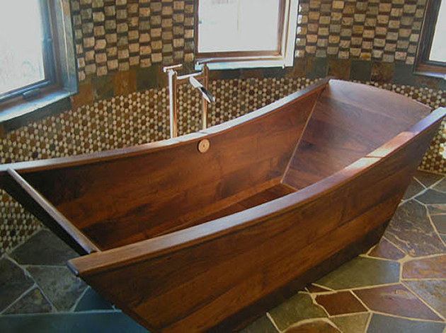 custom-tub-walnut-bath-in-wood-of-maine-1.jpg